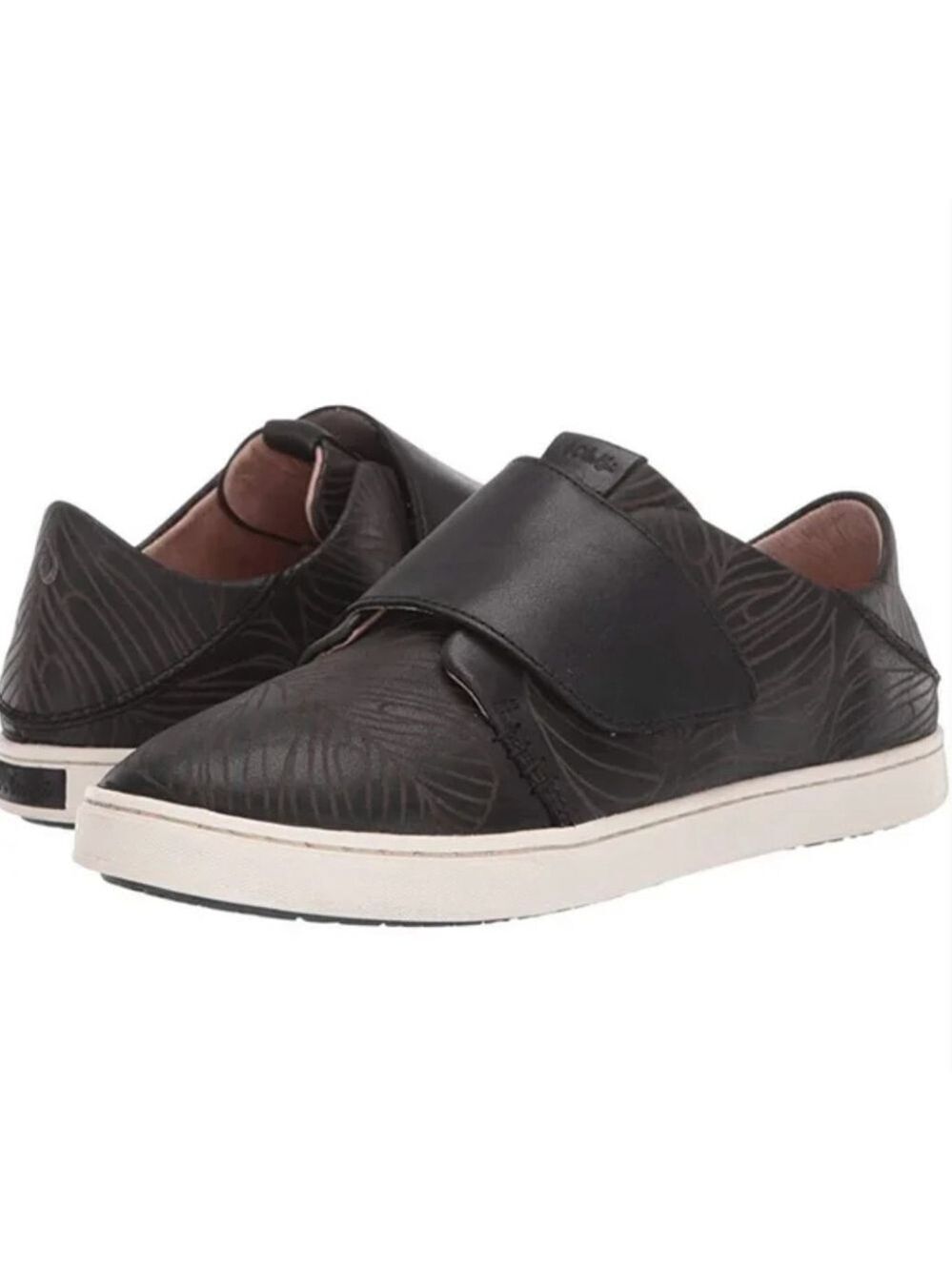 OluKai Pehuea Loupili Black Monstera Hook & Loop Sneakers